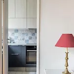 Veeve - Auteuil Adagio *