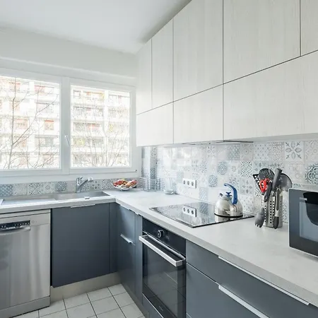 Veeve - Auteuil Adagio * Paris